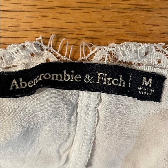 Abercrombie & Fitch White Lace Women’s Camisole Size Medium - Picture 5 of 6